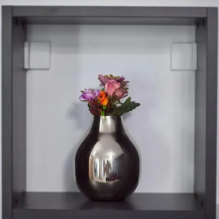 Purple Pearl N Pool Apartment Năvodari