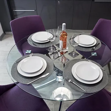 Purple Pearl N Pool Apartment