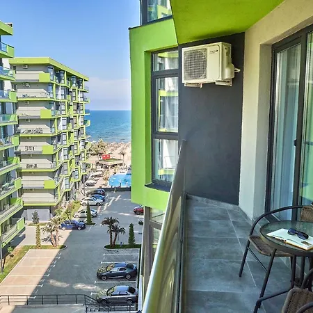 Purple Pearl N Pool Apartment *