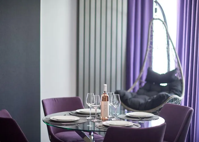 Purple Pearl N Pool * Năvodari