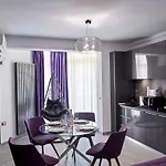 Purple Pearl N Pool * Navodari