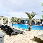 Purple Pearl N Pool Apartment *