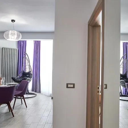 Apartment Purple Pearl N Pool Navodari