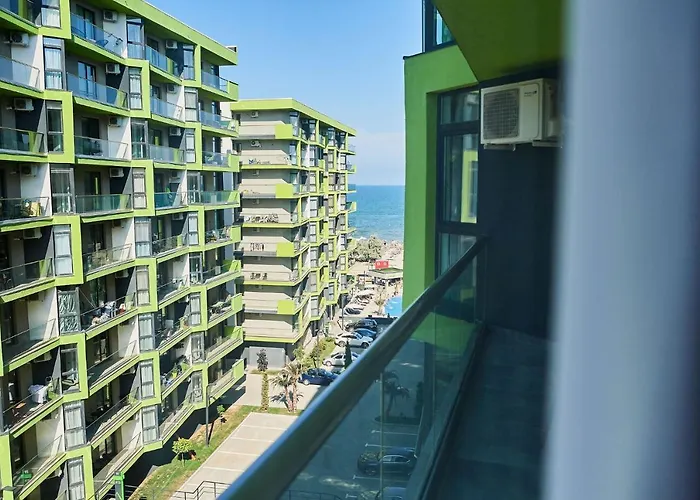 Purple Pearl N Pool *