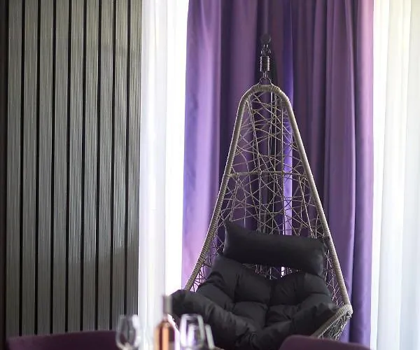 Purple Pearl N Pool 那沃达利